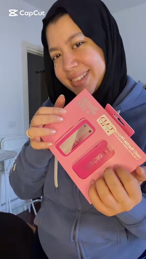 Unboxing بطريقه تفاعليه — DAWLAT HUSSIEN